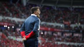 Sólo tres triunfos: así fue el debut de los otros técnicos de La Roja desde Bielsa hasta Berizzo Sólo tres triunfos: así fue el debut de los otros técnicos de La Roja desde Bielsa hasta Berizzo