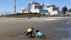 DW: Decenas de niños intoxicados por contaminación en el "Chernóbil chileno" DW: Decenas de niños intoxicados por contaminación en el "Chernóbil chileno"