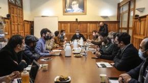 La noche en que las 2 coaliciones de Boric cimentaron el primer piso de la campaña del Apruebo La noche en que las 2 coaliciones de Boric cimentaron el primer piso de la campaña del Apruebo