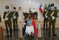 Yáñez en funerales de cabo segundo Florido: "Matar a un carabinero es matar al país" Yáñez en funerales de cabo segundo Florido: "Matar a un carabinero es matar al país"
