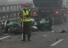 Conductor chocó motos de Carabineros en medio de procedimiento por fatal atropello en Angostura Conductor chocó motos de Carabineros en medio de procedimiento por fatal atropello en Angostura
