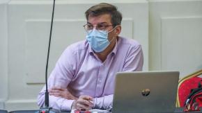 Daniel Stingo protagoniza dura discusión con auditor en una radio y conductor le pide que se retire Daniel Stingo protagoniza dura discusión con auditor en una radio y conductor le pide que se retire