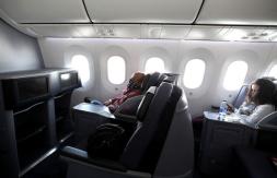 Pasajera denuncia "inidentificable" desayuno en vuelo de primera clase: la aerolínea se excusó Pasajera denuncia "inidentificable" desayuno en vuelo de primera clase: la aerolínea se excusó
