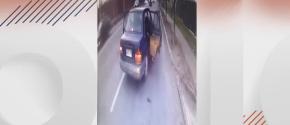 Carabineros detuvo a 8 sujetos por asalto en San Bernardo: Uno de ellos es un menor de 16 años Carabineros detuvo a 8 sujetos por asalto en San Bernardo: Uno de ellos es un menor de 16 años