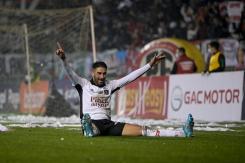 Colo-Colo aplasta a Temuco con triplete de Lucero y avanza en la Copa Chile Colo-Colo aplasta a Temuco con triplete de Lucero y avanza en la Copa Chile