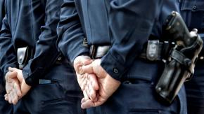 Policía postuló a un reality diciendo que era bipolar y lo suspendieron para hacerle exámenes Policía postuló a un reality diciendo que era bipolar y lo suspendieron para hacerle exámenes