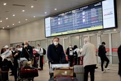 ¿Viajas en vacaciones? Sigue estos consejos para hacer más rápido tus trámites en el aeropuerto ¿Viajas en vacaciones? Sigue estos consejos para hacer más rápido tus trámites en el aeropuerto