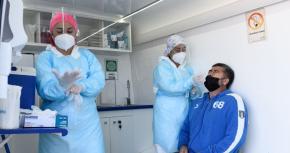 COVID-19: Chile suma más de 11 mil casos nuevos y 46 fallecidos este viernes COVID-19: Chile suma más de 11 mil casos nuevos y 46 fallecidos este viernes