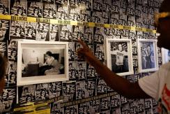 Exposición sobre los Sex Pistols en Londres retrata la "intensa personalidad" de Sid Vicious