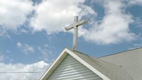 Hombre incendia iglesia por las excesivas donaciones que realizaba su pareja Hombre incendia iglesia por las excesivas donaciones que realizaba su pareja