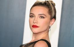 Florence Pugh arremetió contra los hombres "vulgares" que la atacaron por usar vestido transparente Florence Pugh arremetió contra los hombres "vulgares" que la atacaron por usar vestido transparente