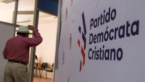 Por votar Rechazo: Denuncian ante el tribunal de la DC a Eduardo Frei, Ximena Rincón y Matías Walker Por votar Rechazo: Denuncian ante el tribunal de la DC a Eduardo Frei, Ximena Rincón y Matías Walker