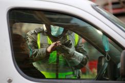 Detienen a hombre en Punta Arenas: Conducía en estado de ebriedad y mordió a carabinero Detienen a hombre en Punta Arenas: Conducía en estado de ebriedad y mordió a carabinero