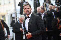 Sobrino de Ricky Martin retira denuncia de acoso e incesto en contra del cantante Sobrino de Ricky Martin retira denuncia de acoso e incesto en contra del cantante