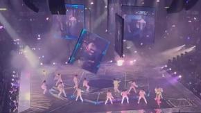 Impactante accidente en Hong Kong: pantalla gigante cayó sobre miembro de la banda en pleno show Impactante accidente en Hong Kong: pantalla gigante cayó sobre miembro de la banda en pleno show