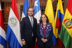 Cancilleres de Chile y Argentina analizaron situación de supuestos vuelos sin autorización Cancilleres de Chile y Argentina analizaron situación de supuestos vuelos sin autorización