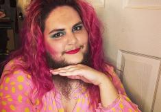 Mujer que se afeitaba dos veces por día se dejó la barba y ahora se siente "más sexy que nunca" Mujer que se afeitaba dos veces por día se dejó la barba y ahora se siente "más sexy que nunca"