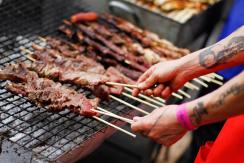 Anticuchos desde $8 mil y empanadas a $5 mil: comerciante proyecta los precios de las fondas 2022 Anticuchos desde $8 mil y empanadas a $5 mil: comerciante proyecta los precios de las fondas 2022