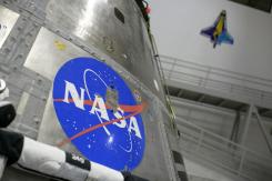 Todos se alistan en Houston para el regreso de la NASA a la Luna