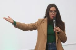 Vallejo dice que Constitución actual pone "limitaciones", pero añade: "Eso no nos impide gobernar"