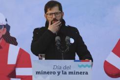 Boric acusa a la derecha de querer deslegitimar al Servel: “Apoyaremos firmes la institucionalidad" Boric acusa a la derecha de querer deslegitimar al Servel: “Apoyaremos firmes la institucionalidad"