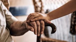 Abuelo se entera que su nieto es homosexual y su reacción se vuelve viral Abuelo se entera que su nieto es homosexual y su reacción se vuelve viral