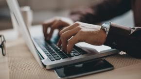 Mostró el mail automático que escribió para que no lo molesten en vacaciones y se hace viral Mostró el mail automático que escribió para que no lo molesten en vacaciones y se hace viral