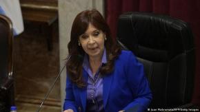Cristina Fernández se defiende de acusaciones de corrupción Cristina Fernández se defiende de acusaciones de corrupción