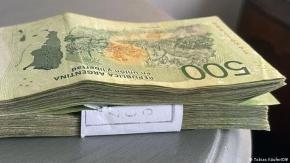 Argentina subirá un 21% el salario mínimo ante la elevada inflación Argentina subirá un 21% el salario mínimo ante la elevada inflación