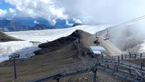 La impactante imagen que muestra la reducción de un glaciar en los Alpes La impactante imagen que muestra la reducción de un glaciar en los Alpes