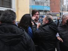 Dan de alta al hermano del Presidente Boric tras golpiza recibida: "Tengo solo dos fracturas" Dan de alta al hermano del Presidente Boric tras golpiza recibida: "Tengo solo dos fracturas"