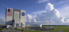 NASA vuelve a suspender el lanzamiento de Artemis I tras filtración de combustible NASA vuelve a suspender el lanzamiento de Artemis I tras filtración de combustible