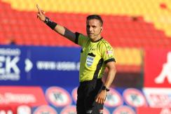 Piero Maza viajó a Brasil para dirigir la semifinal de Flamengo vs Vélez: “Espero pasar inadvertido” Piero Maza viajó a Brasil para dirigir la semifinal de Flamengo vs Vélez: “Espero pasar inadvertido”