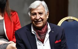 La reacción de Pablo Aguilera tras la llegada de su hija Ximena al Ministerio de Salud