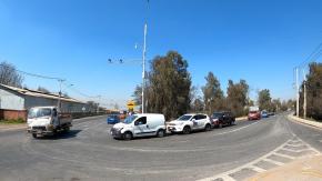 [VIDEO] Nadie fiscaliza el temerario cruce en Lampa: Circulan contra el tránsito