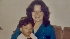 "Mi abuela se inventó que ella era adoptada para tranquilizarme"