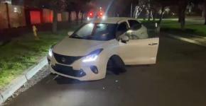 Dos detenidos tras persecución que incluyó "miguelitos" contra Carabineros Dos detenidos tras persecución que incluyó "miguelitos" contra Carabineros