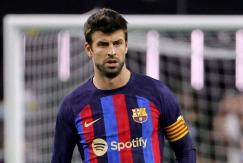 Las fotos de Piqué y su nueva novia a los besos en el restaurante favorito de Shakira en París Las fotos de Piqué y su nueva novia a los besos en el restaurante favorito de Shakira en París