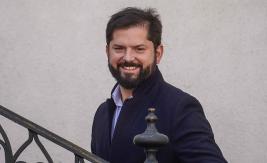 Presidente Boric reaccionó a broma de Jimmy Fallon: "Lo encontré chistoso y hasta un honor" Presidente Boric reaccionó a broma de Jimmy Fallon: "Lo encontré chistoso y hasta un honor"