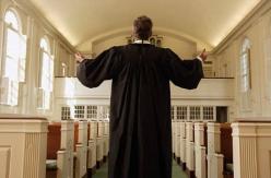 Brasil: Sacerdote fue a fiesta disfrazado de cura: Fue sancionado con no dar misas por un año Brasil: Sacerdote fue a fiesta disfrazado de cura: Fue sancionado con no dar misas por un año