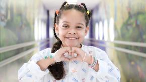 "Su ojo estaba salido": la cirugía pionera que curó la rara enfermedad de una niña en Brasil "Su ojo estaba salido": la cirugía pionera que curó la rara enfermedad de una niña en Brasil