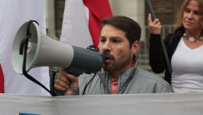 "Pancho Malo" ingresó al Congreso en Santiago y fue expulsado: él asegura que estaba acreditado "Pancho Malo" ingresó al Congreso en Santiago y fue expulsado: él asegura que estaba acreditado