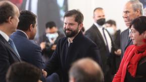 "No fui yo": El chascarro que sacó risas durante discurso del Presidente Boric "No fui yo": El chascarro que sacó risas durante discurso del Presidente Boric