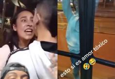 Joven se cuelga de bus para alcanzar a su novia tras "tóxica" pelea Joven se cuelga de bus para alcanzar a su novia tras "tóxica" pelea