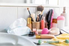 Joven quedó parcialmente ciega tras contraer infección por maquillaje sucio Joven quedó parcialmente ciega tras contraer infección por maquillaje sucio