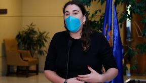 Schneider acusa "dichos transfóbicos" de De la Carrera: "No podemos tolerar la discriminación"