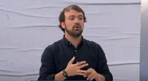 Sharp admite que recibió mensaje de Boric tras episodio de la bandera: "No le contesté" Sharp admite que recibió mensaje de Boric tras episodio de la bandera: "No le contesté"