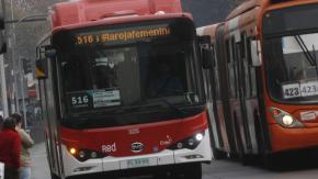 Red adelanta hora punta de 84 servicios por corte de agua en la región Metropolitana Red adelanta hora punta de 84 servicios por corte de agua en la región Metropolitana