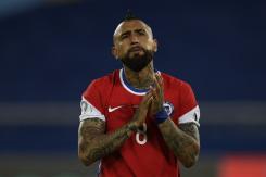 Arturo Vidal lloró al ver por videollamada el velorio de su padre: su hermana compartió el registro Arturo Vidal lloró al ver por videollamada el velorio de su padre: su hermana compartió el registro