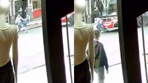 [VIDEO] Impactante: Niño suelta la mano de su papá, lo choca una micro y se salva milagrosamente
